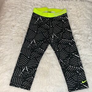 Nike Pro Black, White & Neon Green Geometric Print Cropped Leggings